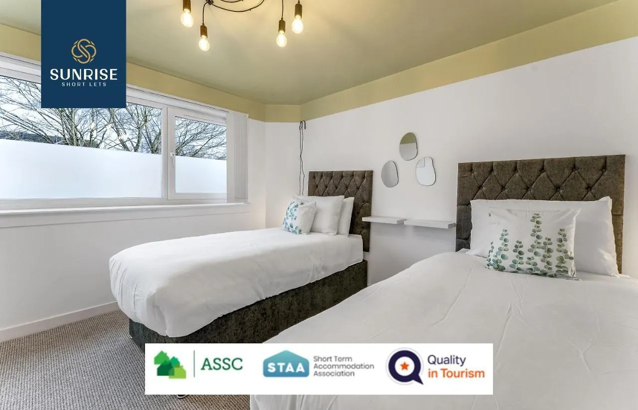 Law 2 - Has 3 Rooms, 5 Beds, 1 Bathroom, Free Parking, Wifi, Contractors, Tourists, Relocation, Business, Travellers, Central, Price Match Gaurantee, Reduced Rates Available By Sunrise Short Lets United Kingdom