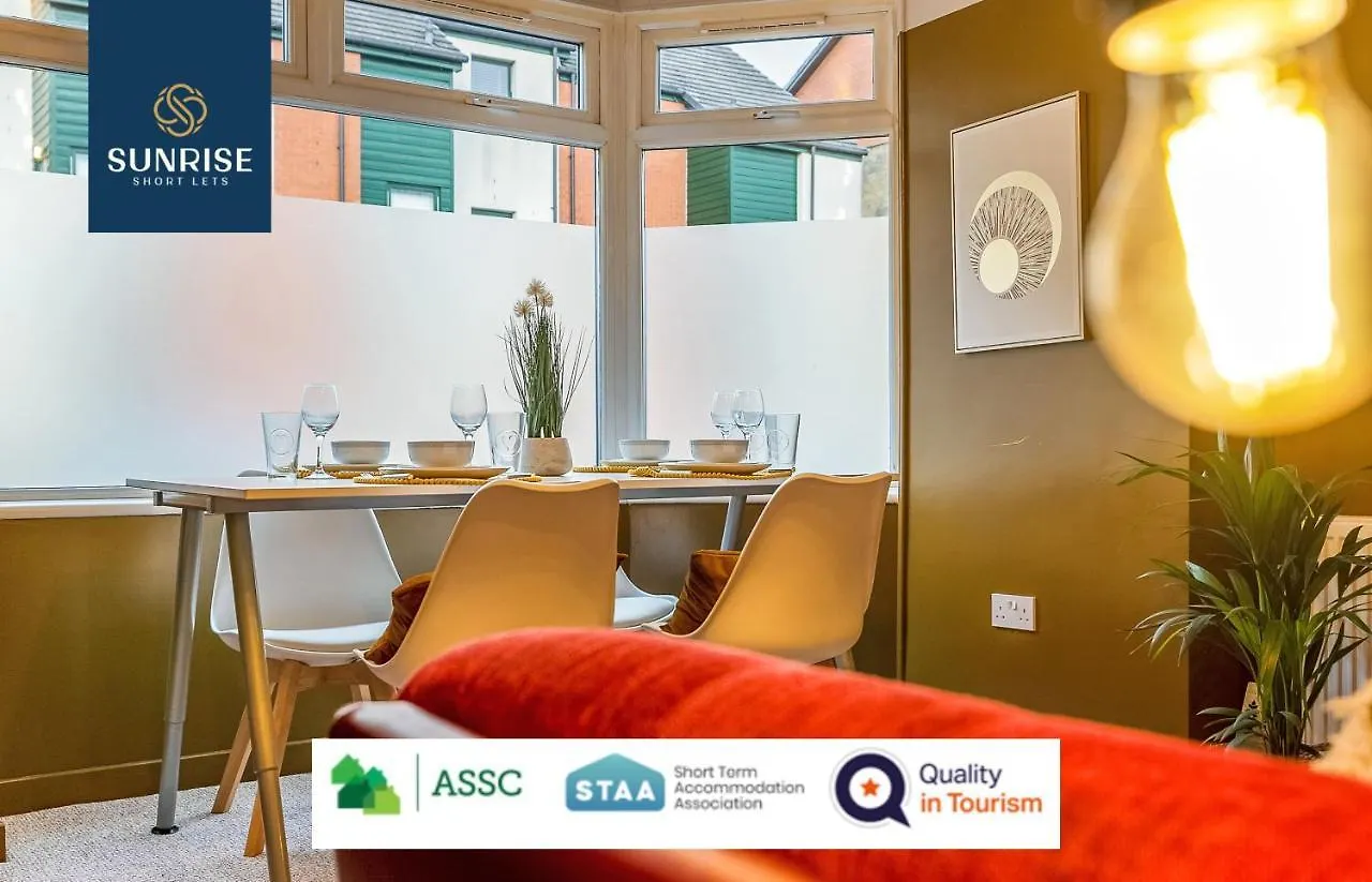 Law 2 - Has 3 Rooms, 5 Beds, 1 Bathroom, Free Parking, Wifi, Contractors, Tourists, Relocation, Business, Travellers, Central, Price Match Gaurantee, Reduced Rates Available By Sunrise Short Lets United Kingdom