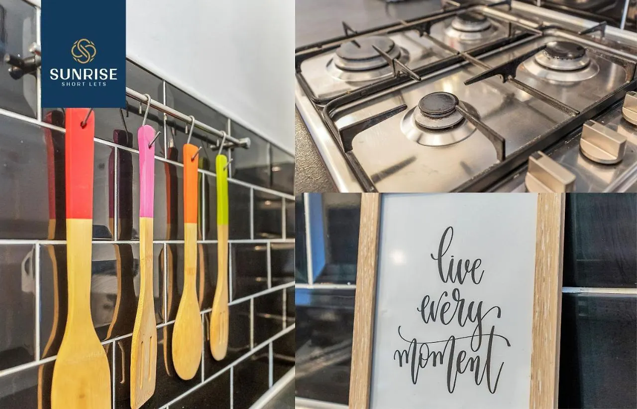 Law 2 - Has 3 Rooms, 5 Beds, 1 Bathroom, Free Parking, Wifi, Contractors, Tourists, Relocation, Business, Travellers, Central, Price Match Gaurantee, Reduced Rates Available By Sunrise Short Lets Apartment Dundee